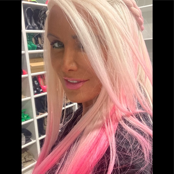 Hot Pink Hair Chalk. 💖💖💖 - Picture 13 of 15